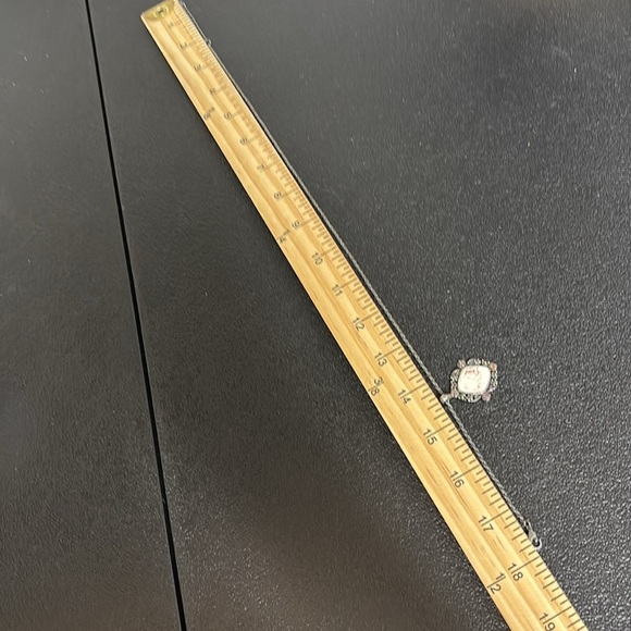 Cameo Necklace Earrings Jewelry Set​ - Picture 9 of 11